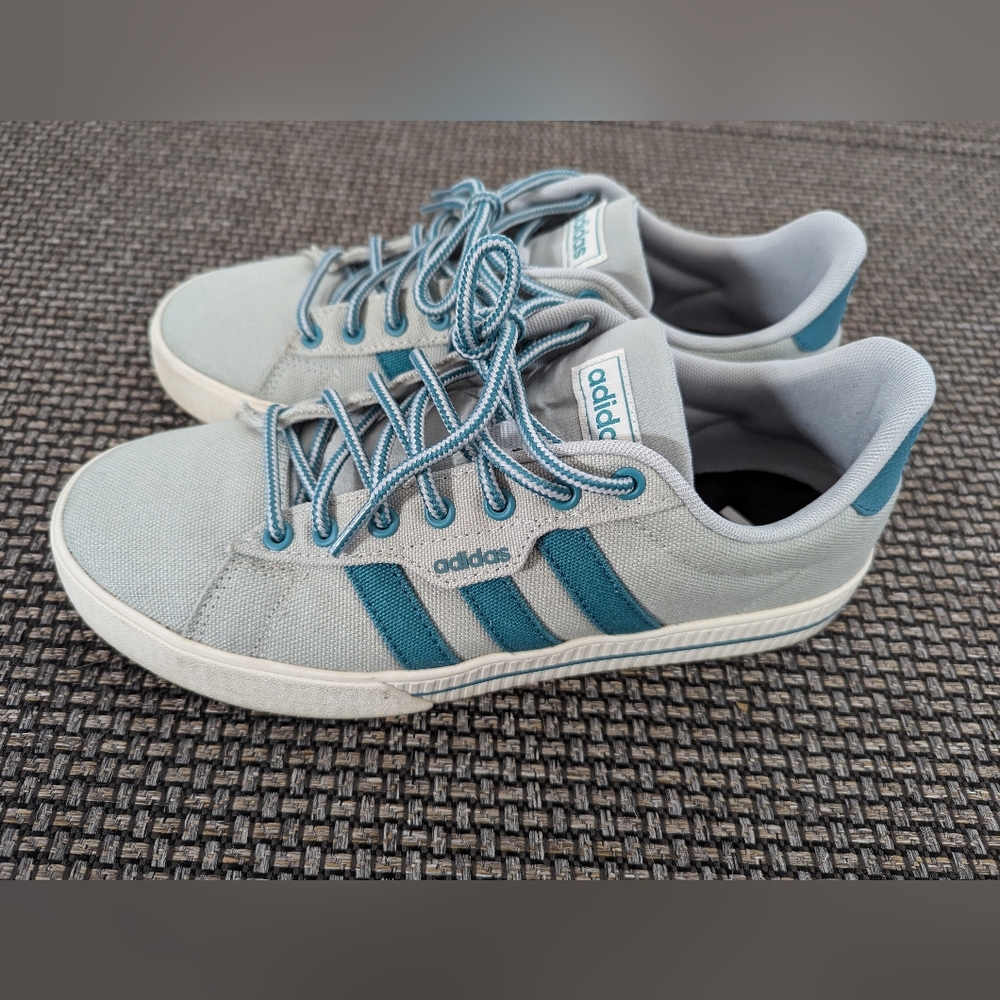 Adidas Daily 3.0 Gray Mens skateboarding shoe sneaker size 8